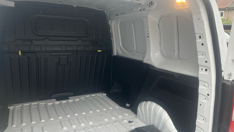 Peugeot Partner Standard Diesel 1.5 BlueHDi 130 Asphalt Van EAT8